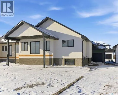 1056 West Park BOULEVARD, Moose Jaw, Saskatchewan S6J0E6