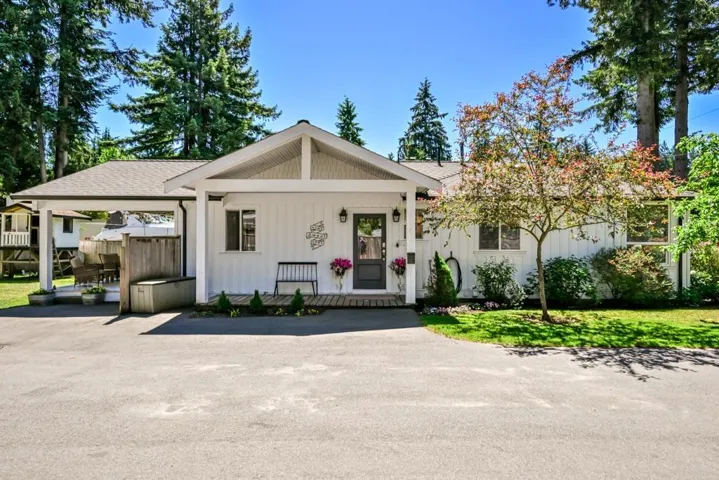 3900 202ND STREET, Langley, British Columbia V3A1S1