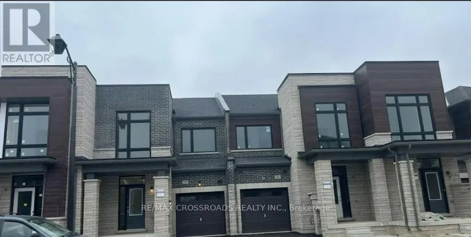 22 BLICK CRESCENT, Aurora, Ontario L4G7Y9