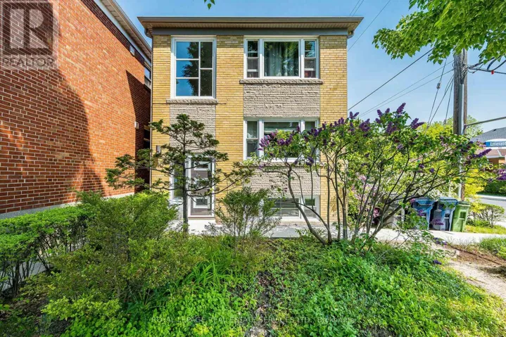 # 1 - 40 EMERALD CRESCENT, Toronto (New Toronto), Ontario M8V2B6