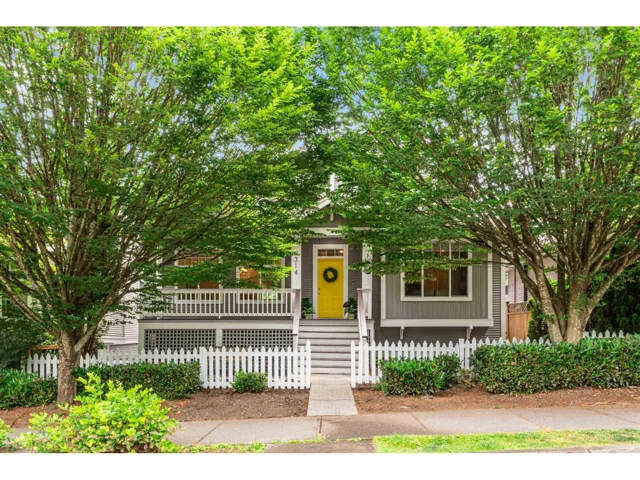 9314 216 STREET, Langley, British Columbia V1M4E1