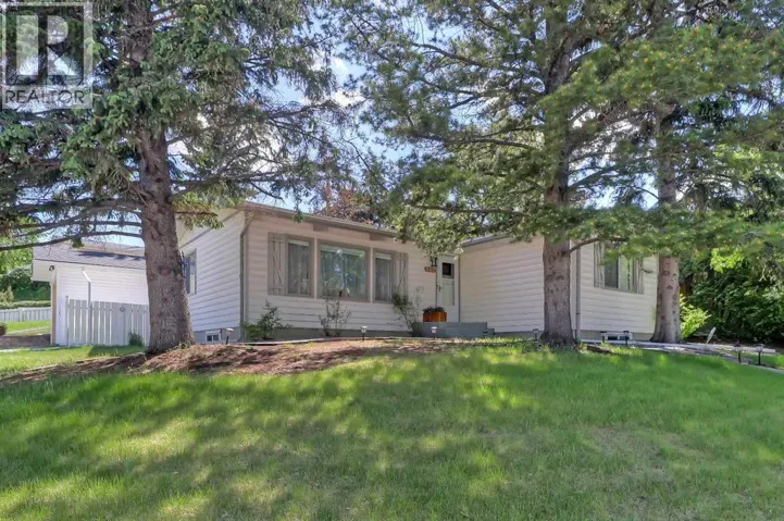 185 Springwood Drive SW, Calgary, Alberta T2W0L2