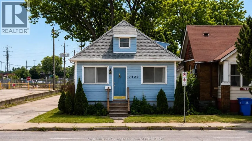 2429 HOWARD AVENUE, Windsor, Ontario N9X3V5