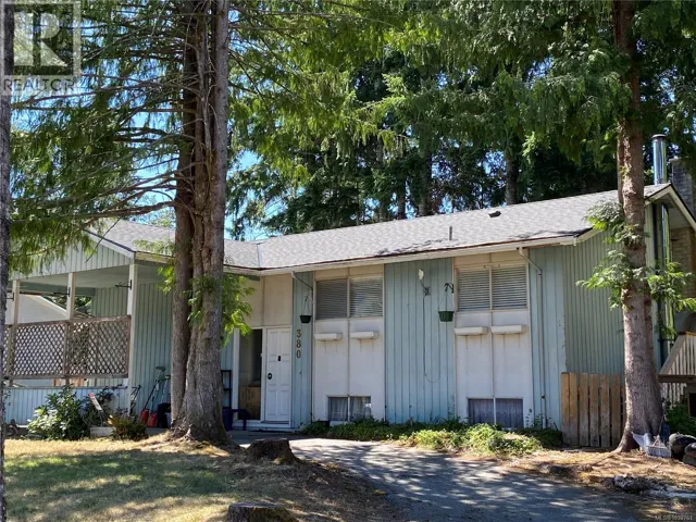 380 Alder St, Gold River, British Columbia V0P1G0