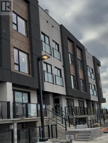 204C - 16 MELBOURNE AVENUE, St. Catharines (E. Chester), Ontario L2P3J8