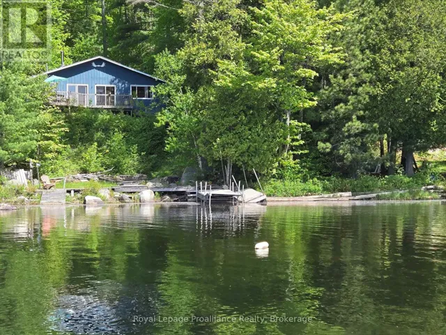 2807 MACKIE LAKE, Frontenac (Frontenac North), Ontario K0H2J0