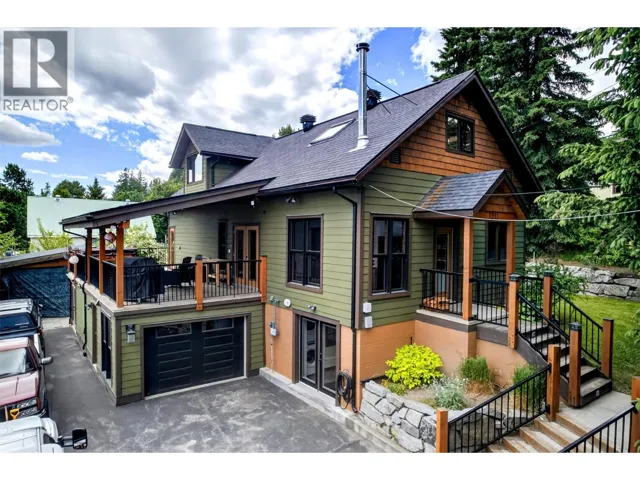 1911 Union Avenue, Rossland, British Columbia V0G1Y0