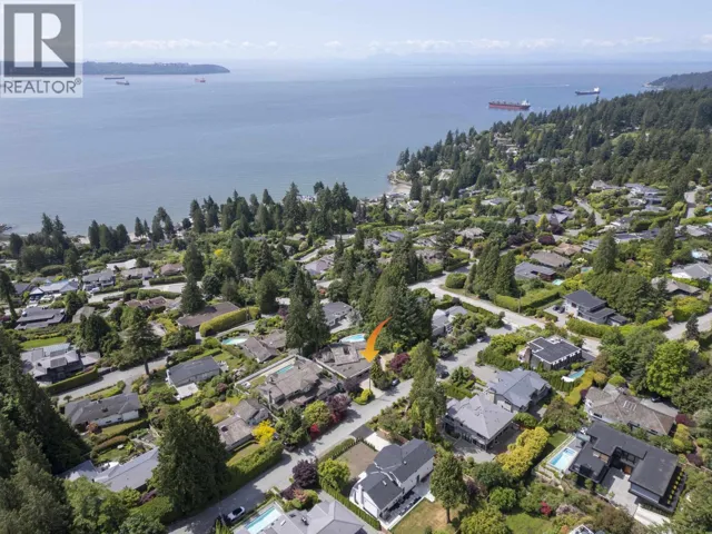 3180 WESTMOUNT PLACE, Vancouver, British Columbia V7V3G3