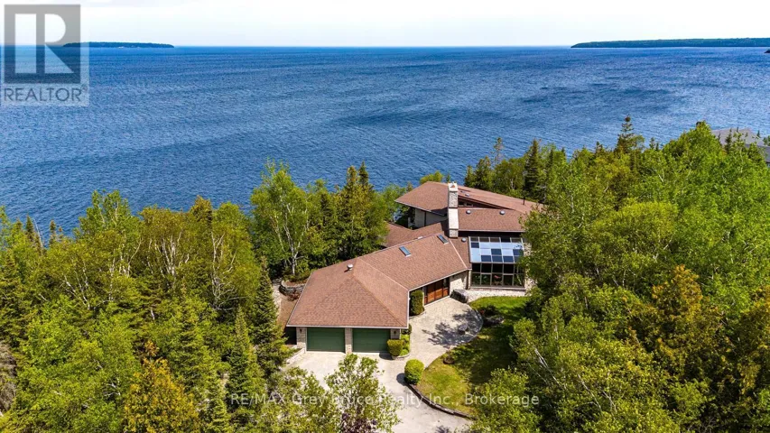 28 ELGIN STREET, Northern Bruce Peninsula, Ontario N0H2R0