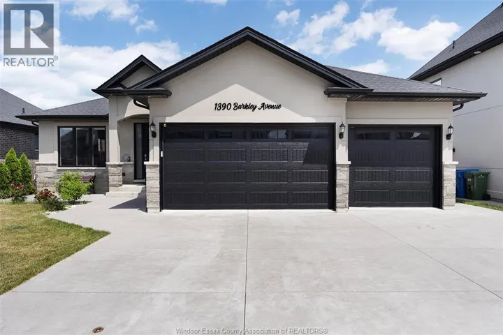 1390 Barkley AVENUE, Windsor, Ontario N9P0E8