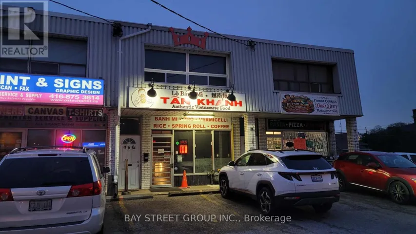 750 WILSON AVENUE, Toronto (Downsview-Roding-CFB), Ontario M3K1E2