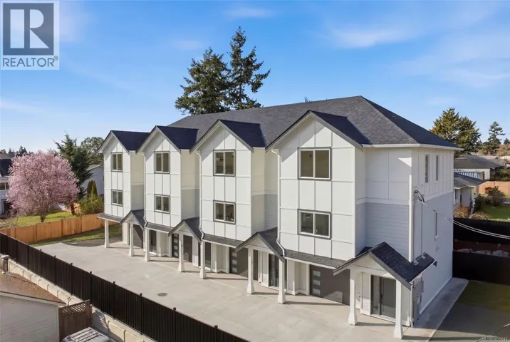 1 621 Broadway St, Saanich, British Columbia V8Z2G5