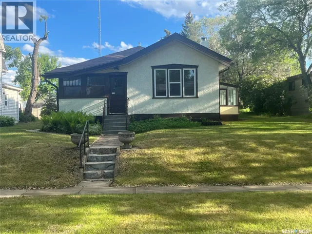 161 21st STREET W, Prince Albert, Saskatchewan S6V4H8