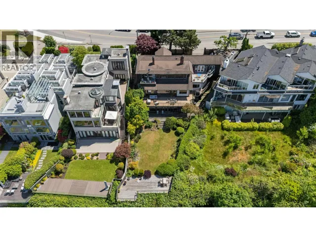 2651 POINT GREY ROAD, Vancouver, British Columbia V6K1A4