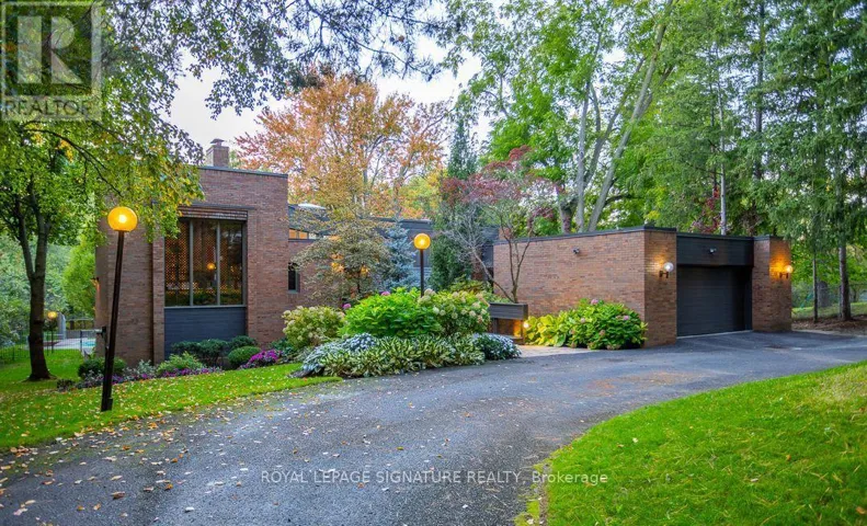 18 OLD ENGLISH LANE, Markham (Bayview Glen), Ontario L3T2T9