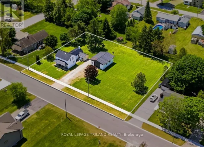 191 ELIZABETH STREET, Lambton Shores (Thedford), Ontario N0M2N0