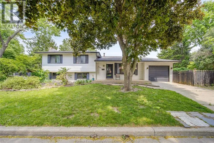 7105 ISABELLE COURT, Windsor, Ontario N8S4J6