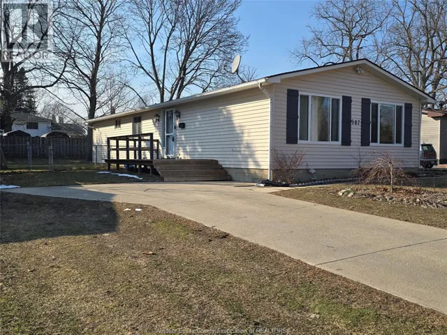302 Summerset AVENUE, Kingsville, Ontario N9Y2B9