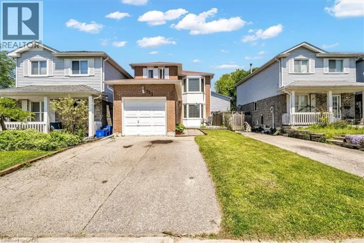 732 BENNETT Crescent, Oshawa, Ontario L1K1T6