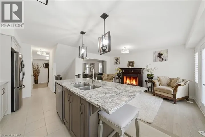1222 ROSE Way Unit# 11, Milton, Ontario L9E1P1