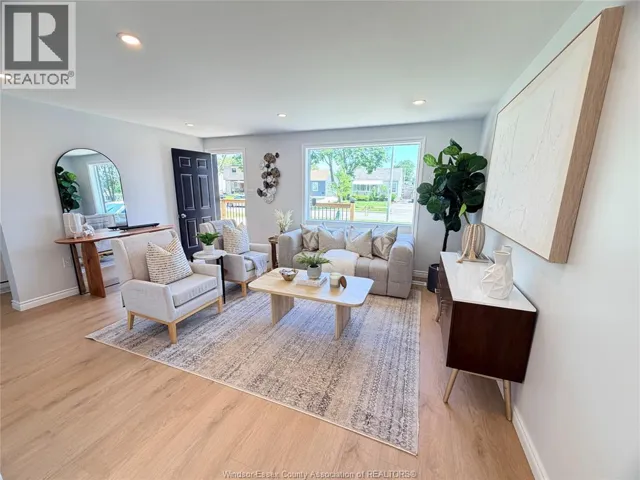 1651 AUBIN ROAD, Windsor, Ontario N8Y4G3