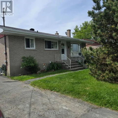 320 BALMORAL AVENUE, Cornwall, Ontario K6H3G7