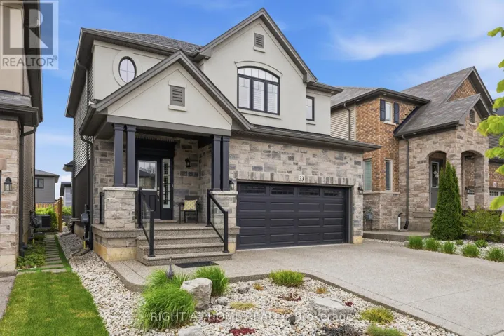 33 VIC CHAMBERS PLACE, Brant (Paris), Ontario N3L0E6
