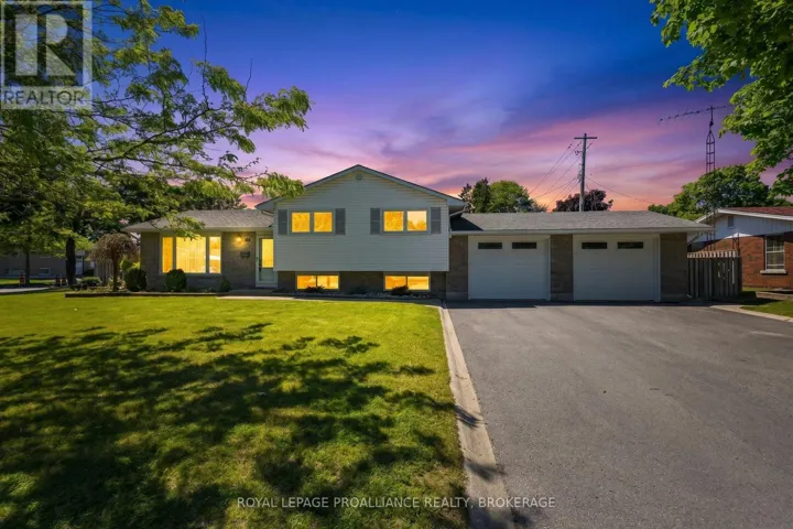 6 BYRON CRESCENT, Kingston (Central City West), Ontario K7M1H7