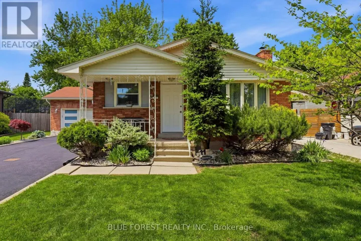 11 HILLSBOROUGH ROAD, London South (South O), Ontario N6J2E7