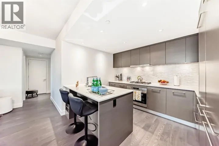 1004, 1025 5 Avenue SW, Calgary, Alberta T2P1N4