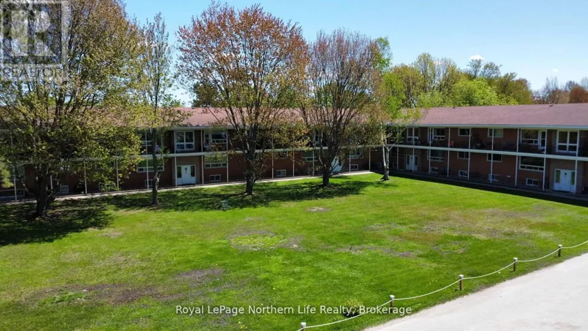 25 - 40 JUDGE AVENUE, North Bay (Ferris), Ontario P1A1B4