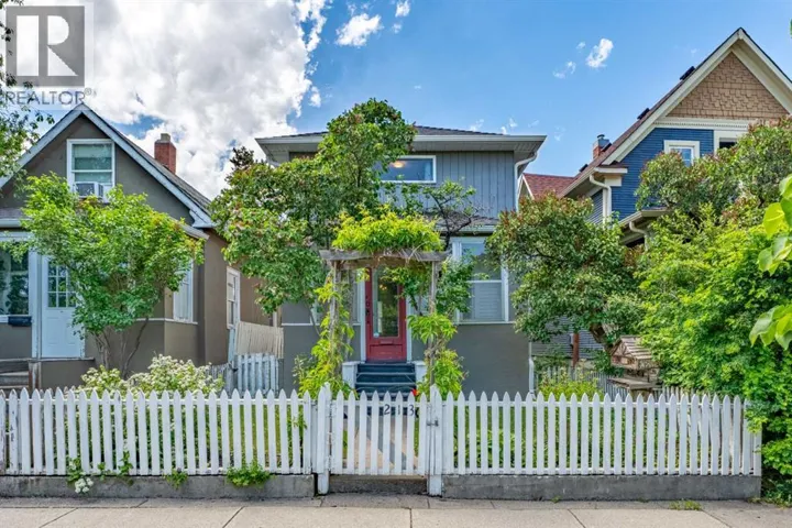 213 7A Street NE, Calgary, Alberta T2E4E7