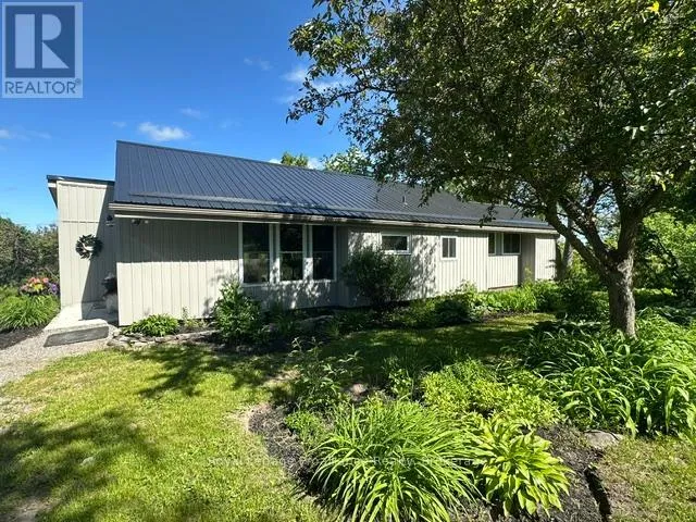 659 MOIRA ROAD, Centre Hastings, Ontario K0K3E0