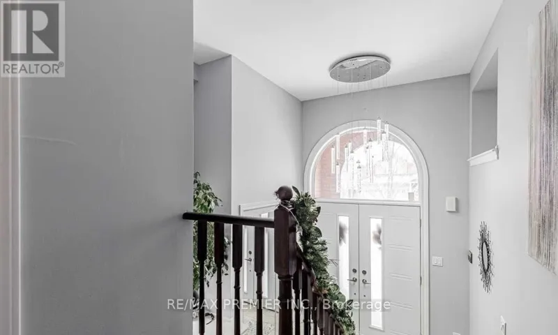 85 GROSBEAK CRESCENT, Toronto (Rouge), Ontario M1X1X4