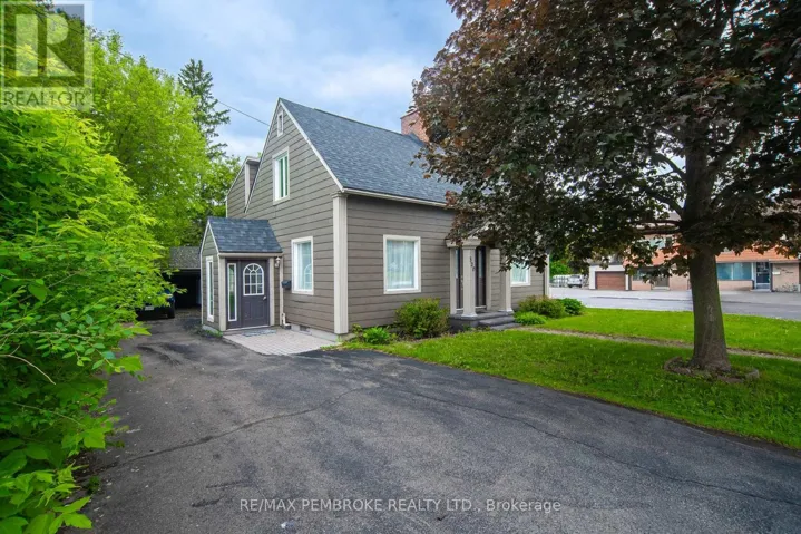 320 MACKAY STREET, Pembroke, Ontario K8A1C7