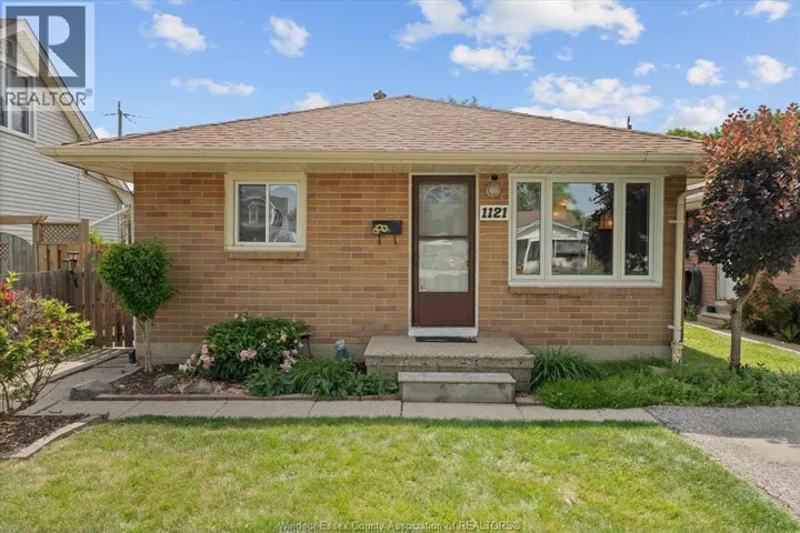 1121 PARTINGTON, Windsor, Ontario N9B2P3