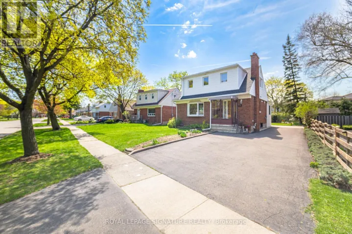 18 ERLESMERE AVENUE, Brampton (Brampton East), Ontario L6W2T5