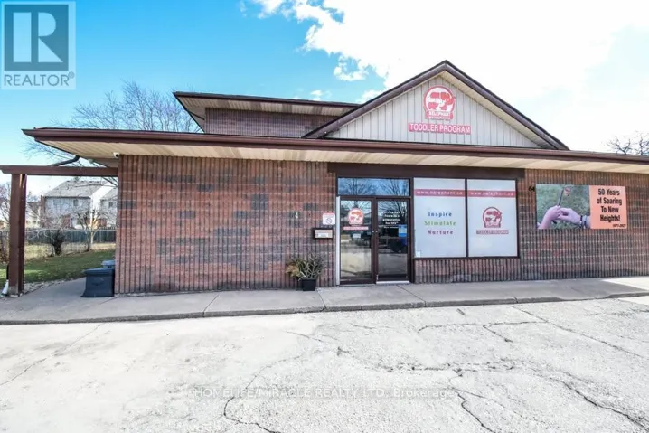 303 - 64 LOUTH STREET, St. Catharines (Western Hill), Ontario L2S2T4