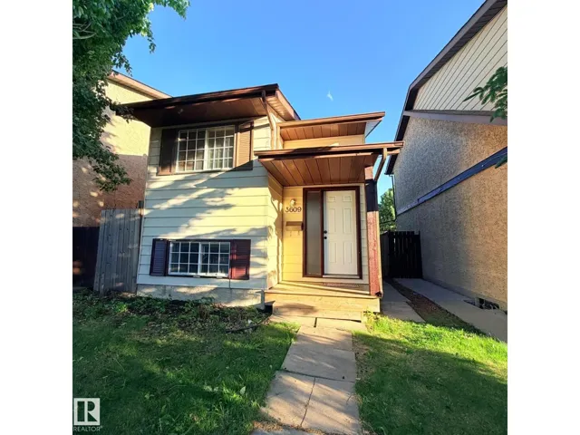 3609 43 AV NW NW, Edmonton, Alberta T6L4J5