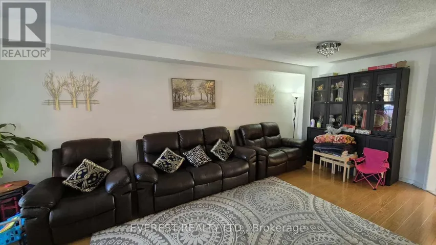 124 DESERT SAND DRIVE, Brampton (Sandringham-Wellington), Ontario L6R1P9