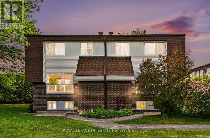 A - 26A LOVELL LANE, Ottawa, Ontario K2H9B6