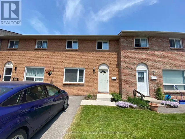 15 ROSEMUND CRESCENT, Kingston (West of Sir John A. Blvd), Ontario K7M6Y8