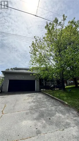 101 Field, Lively, Ontario P3Y1B2