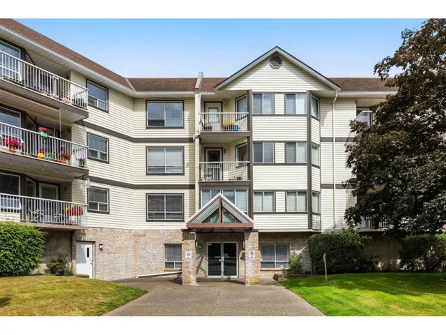 218 5710 201 STREET, Langley, British Columbia V3A8A8