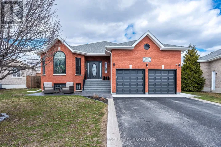 688 CHADWICK COURT, Kingston (City Northwest), Ontario K7P3E9