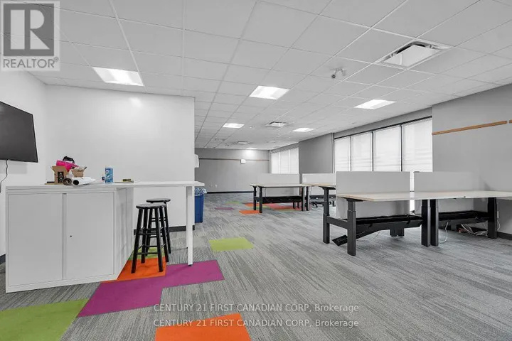 6 - 700 YORK STREET, London East (East L), Ontario N5W2S8