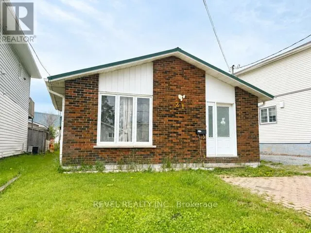 21 AVENUE ROAD, Timmins (TM - TNW - Algonquin to Jubilee), Ontario P4N5C8