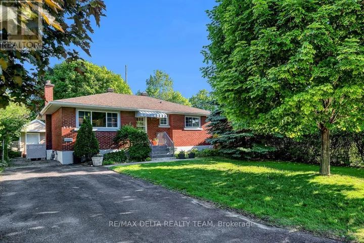 478 LAWSON AVENUE, Ottawa, Ontario K1K1R5
