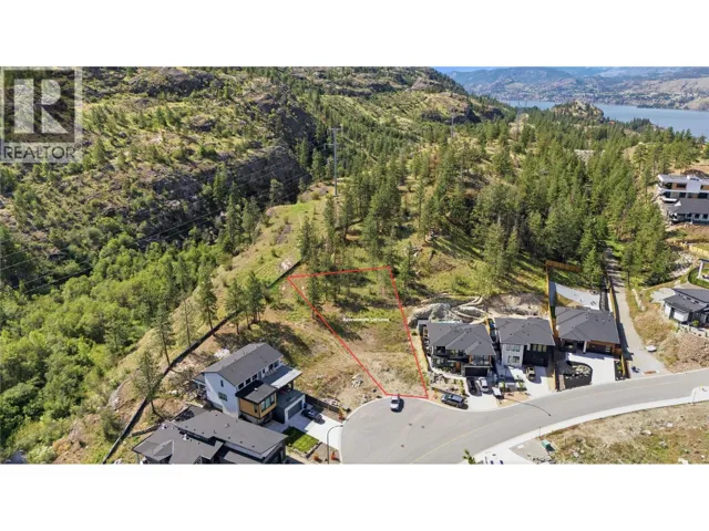 3232 EVERGREEN Drive, Penticton, British Columbia V2A9A9