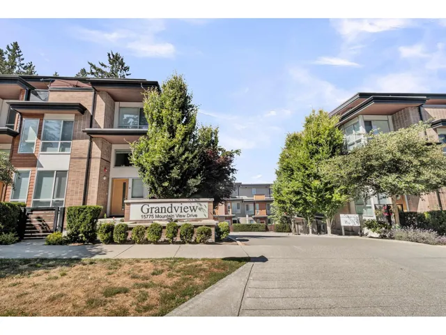 31 15775 MOUNTAIN VIEW DRIVE, Surrey, British Columbia V3Z0W7